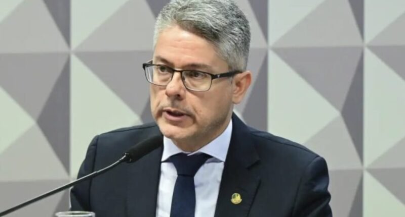 CPI do Crime Organizado identifica sinais de exploração sexual em eventos ligados a Daniel Vorcaro