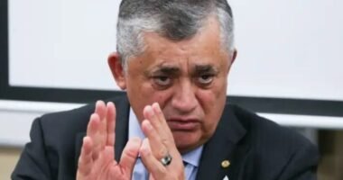 José Guimarães defende aumento da dívida pública para proteger 'economia popular' diante de crise no Oriente Médio