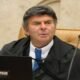 Luiz Fux revê posição no STF e vota pela revisão de condenações de réus do 8 de janeiro