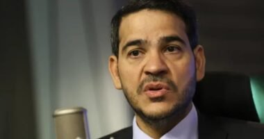 Quando o Estado notifica cidadãos por criticar um projeto de lei, quem protege a democracia?