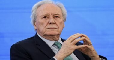 TCU arquiva pedido de investigação sobre contrato entre Banco Master e escritório de Lewandowski